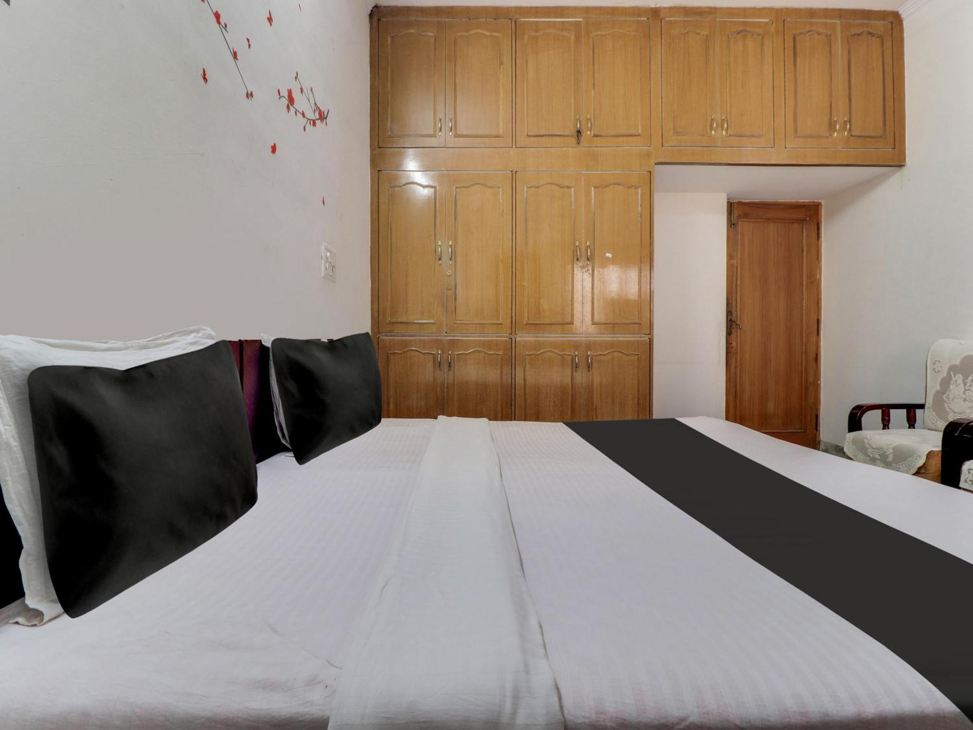Hotel O Doon Homestay Dehradun Eksteriør billede
